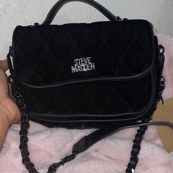 Steve Madden Black Quilted Shoulder Bag - Picture 5 of 8